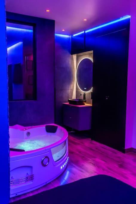 Blue Night - Jacuzzi - Bord De Seine Apartment คอร์เบล-เอซองส์ ภายนอก รูปภาพ