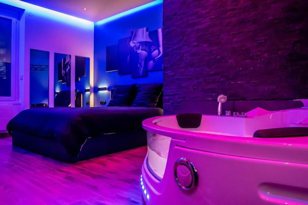 Blue Night - Jacuzzi - Bord De Seine Apartment คอร์เบล-เอซองส์ ภายนอก รูปภาพ